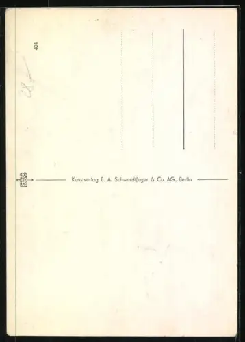 Foto-AK Mädchen hält die Puppe vorsichtig im Arm