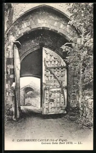 AK Carisbrooke /Isle of Wright, Carisbrooke Castle, Gateway Gates Built 1470