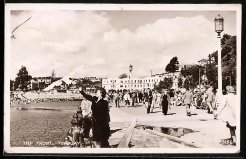 AK Torquay, The Front