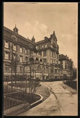 AK München, Kgl. Univ.-Augenklinik, Gartenansicht Mathildenstrasse 2a