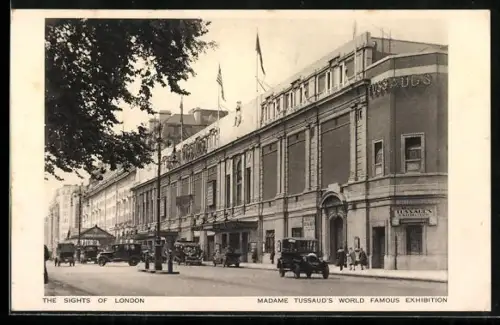 AK London, Madame Tussaud`s World Famous Exhibition, Ausstellung
