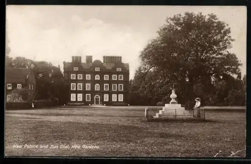 AK Kew Gardens, Kew Palace and Sun Dial