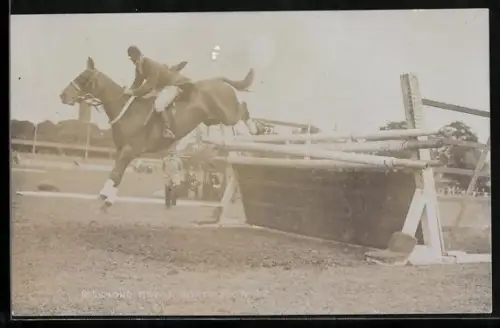 Foto-AK Richmond, Scene at the Royal Horse Show