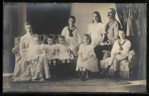 AK Erzherzog Leopold Salvator und Ehrz. Marie Valerie mit ihren Kindern