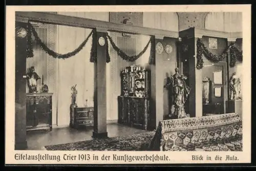 AK Trier, Eifelausstellung 1913 in der Kunstgewerbeschule, Blick in die Aula