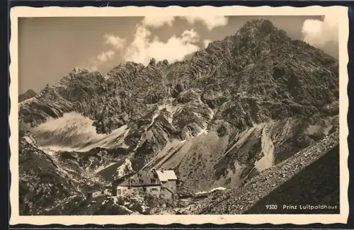 AK Prinz Luitpoldhaus, Berghütte mit Bergspitze