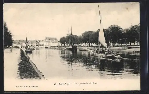 AK Vannes, Vue générale du Port avec voiliers et arbres en bordure