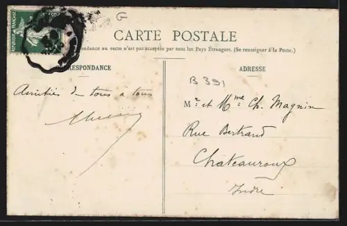 AK Lomener /Lorient, Vue sur le rivage avec bateaux amarrés et bâtiments en arrière-plan