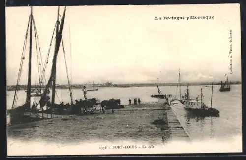 AK Port-Louis, La cale avec des bateaux et scène portuaire animée