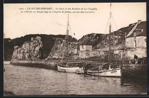 AK La Roche-Bernard, Le Quai et les Rochers de La Chapelle avec bateaux au Moyen Âge