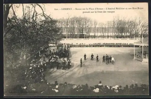 AK Lorient, Revue sur la Place d`Armes, L`Amiral Melchior et son État-Major passant sur le front des troupes