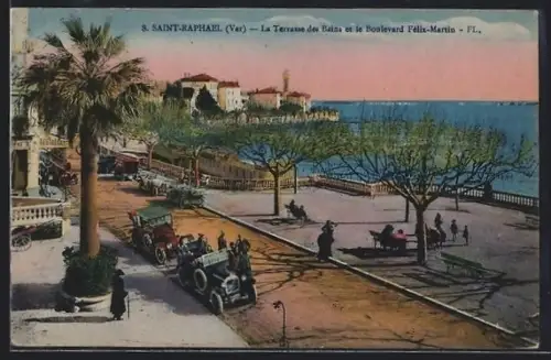 AK Saint-Raphaël /Var, La Terrasse des Bains et le Boulevard Félix-Martin