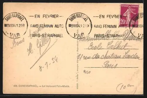 AK Saint-Raphaël, Le boulevard Félix-Martin avec palmiers et passants