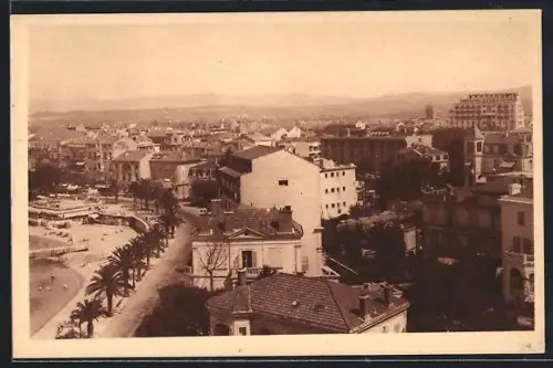 AK Saint-Raphaël, Vue panoramique de la ville et de la côte méditerranéenne