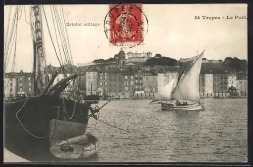 AK St Tropez, Le Port et voiliers au bord de l`eau