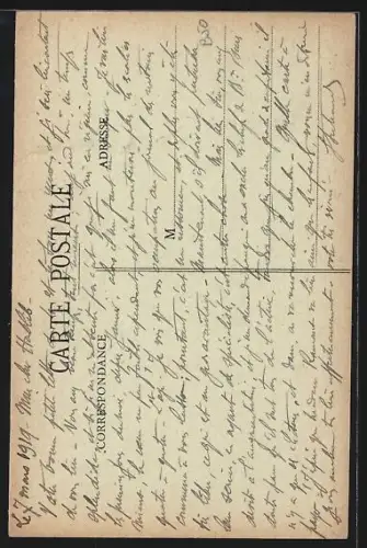 AK Hyères, Rue Paradis avec arc en pierre et bâtiments anciens