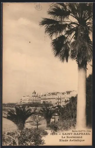 AK Saint-Raphaël, Le Boulevard Étude Artistique