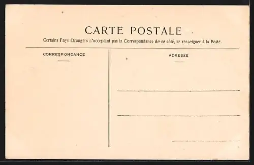 AK Hyères /Côte d`Azur, Avenue Riondet avec palmiers et passants