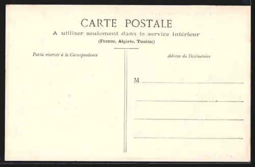 AK Hyères, Avenue de Beauregard avec palmiers et passants