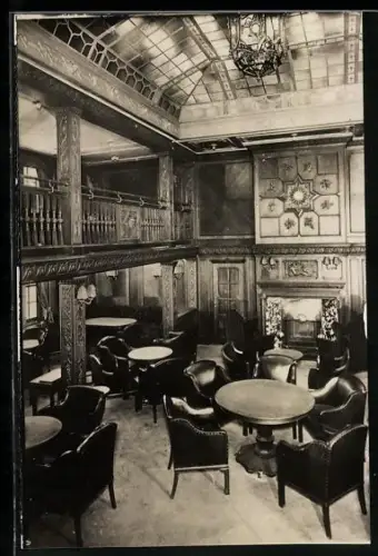Foto-AK Passagierschiff Deutschland der H.-A.-Linie, Rauchsalon, 1. Klasse