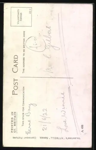 Künstler-AK Mabel Lucie Attwell: Mädchen mit zornigem Gesicht spielt am Klavier, I`ll learn `em to learn me music