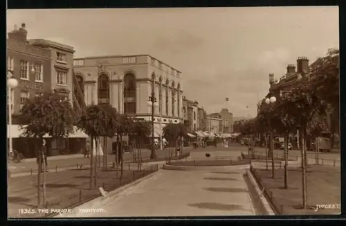 AK Taunton, The Parade