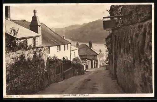 AK Dittisham, Manor Street