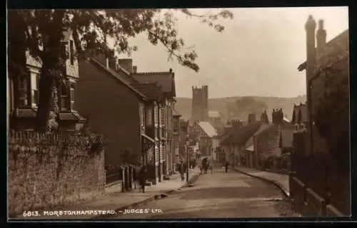 AK Moretonhampstead, View of a street