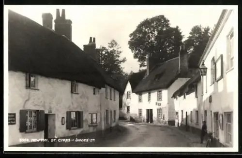AK Newton /St. Cyres, Partial view of a street