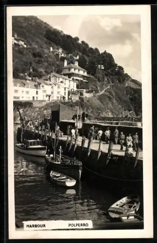 AK Polperro, Harbour with boats