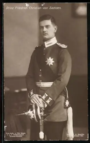 AK Prinz Friedrich Christian von Sachsen mit Pickelhaube