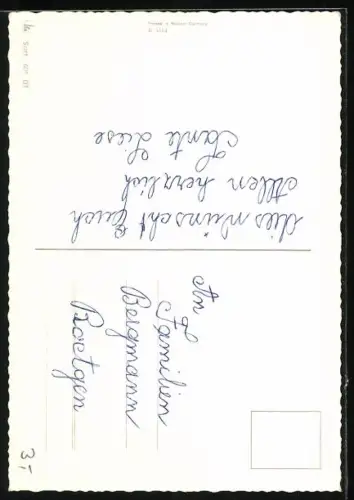 AK Weihnachtsmann beschenkt vier kleine Kinder mit Puppen und Stofftieren