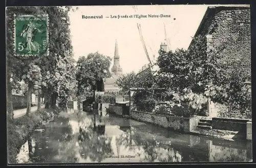 AK Bonneval, Les fossés et l`église Notre-Dame