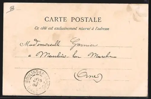 AK Dreux, La Grande Rue avec vue sur la Chapelle Royale et activité citadine