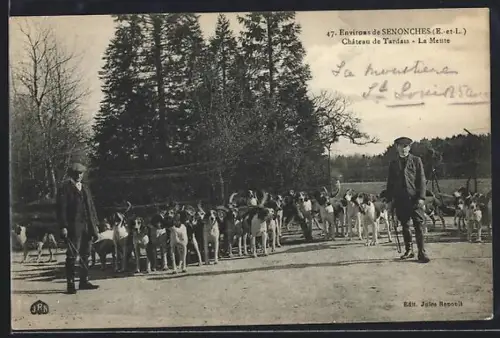 AK Senonches /E.-et-L., Château de Tardais, La Meute