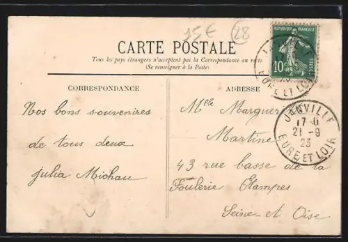 AK Neuvy-en-Beauce /E.-et-L., Mairie et Écoles