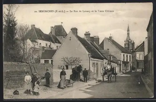 AK Senonches /E.-et-L., La Rue de Launay et le Vieux Château