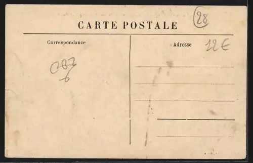 AK Maillebois /E.-et-L., Le Monoplan Antoinette de M. Latham dans le parc du Château de Maillebois