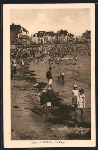 AK Quiberon, La Plage animée avec baigneurs et promeneurs