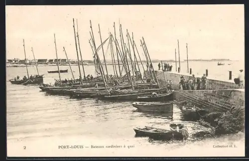 AK Port-Louis, Bateaux sardiniers à quai