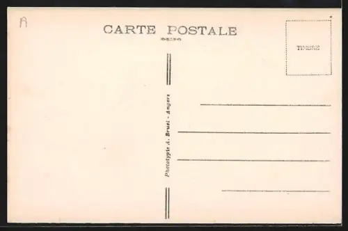 AK Les Sables-d`Olonne, Le Remblai et la Plage