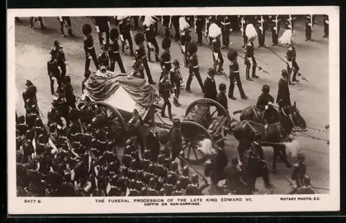 AK The Funeral Procession of the late King Edward VII., Coffin on Gun-carriage