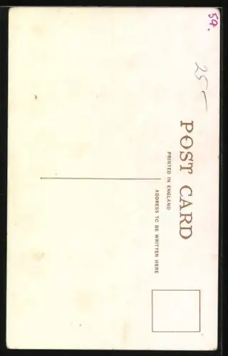 AK Königin Elizabeth II. von England in Uniform auf ihrem Pferd