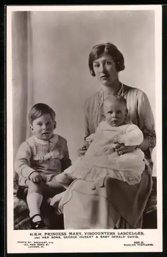 AK Princess Mary, Viscountess Lascelles and her Sons