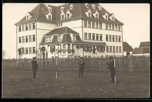 Foto-AK Gersthofen, Blick auf das Schulhaus