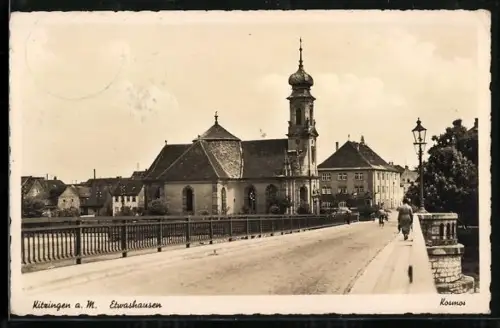 AK Kitzingen a. M., Zufahrtsstrasse nach Etwashausen, Teilansicht mit Kirche