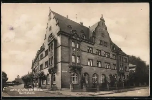 AK Ludwigshafen am Rhein, Reichsbank mit Strassenpartie