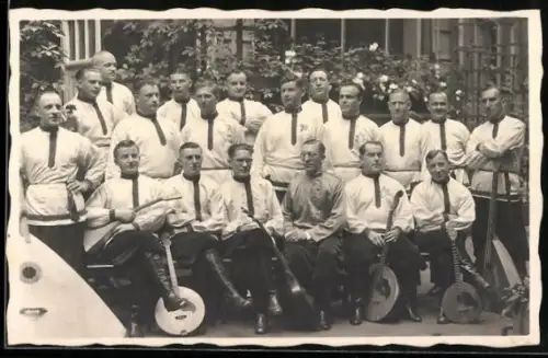 Foto-AK Balalaika-Orchester der Ural-Donkosaken