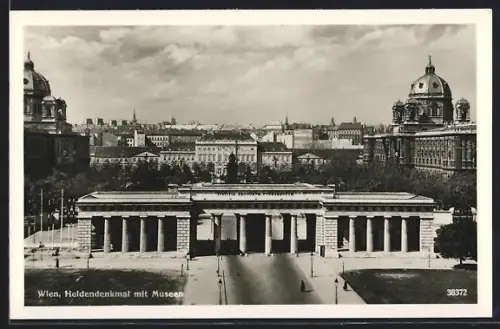 AK Wien, Heldendenkmal mit Museum