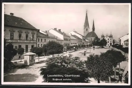 AK Leonfelden, Ortspartie mit Blick zur Kirche